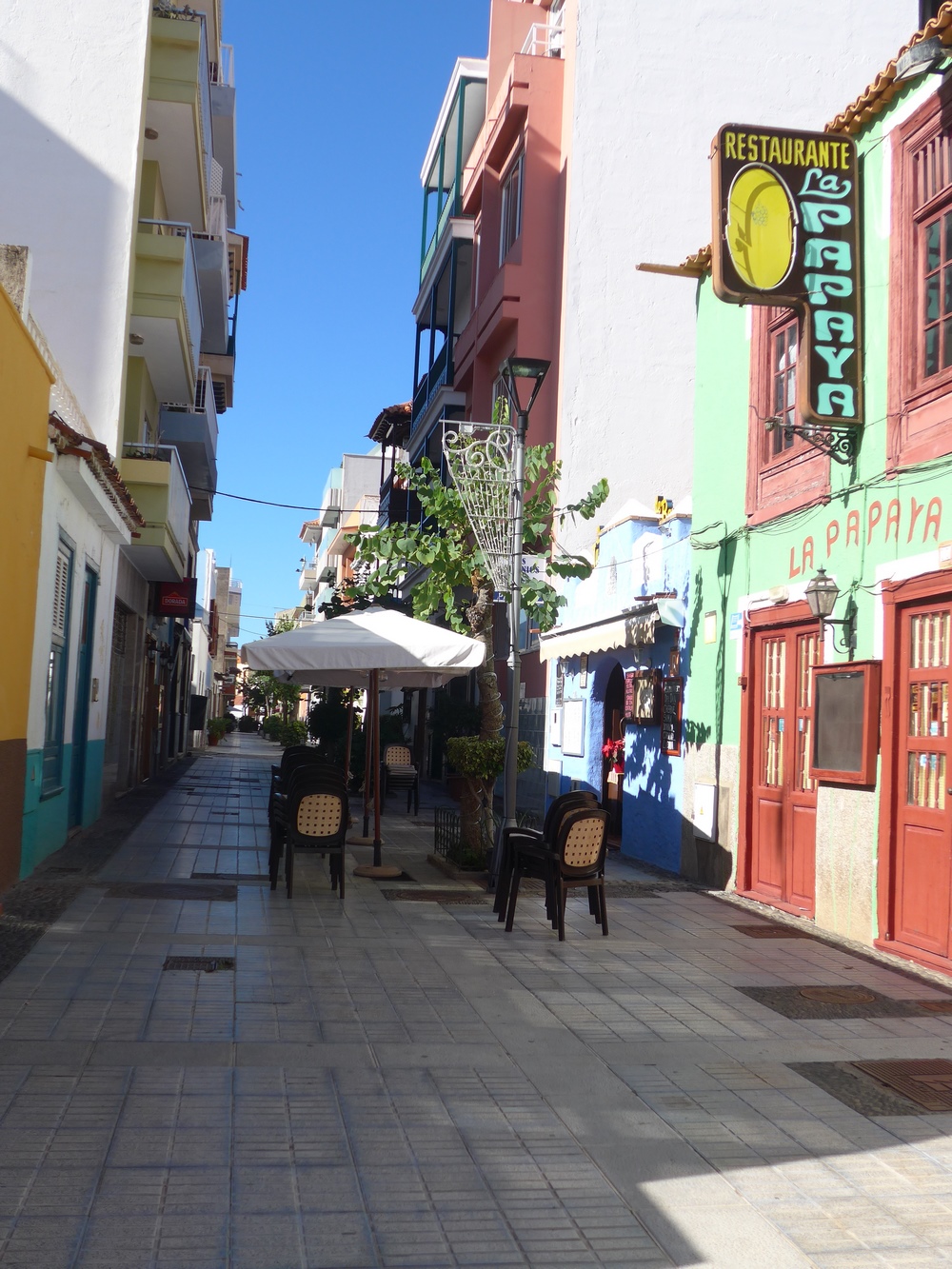 2022-01-02-Santa_Cruz-Teneriffa-P1080321.JPG